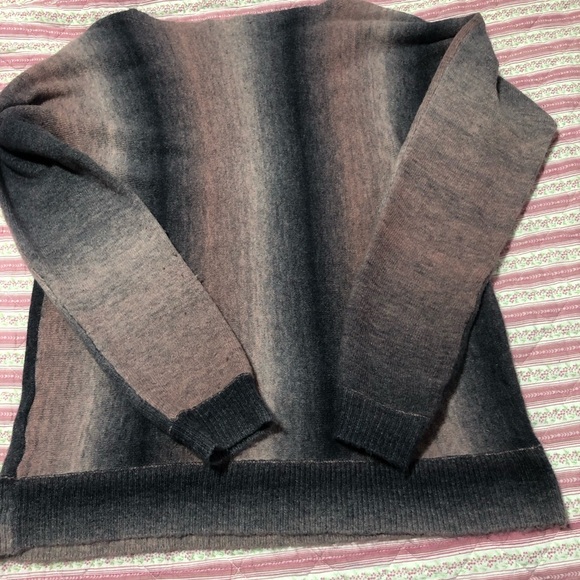 CHARLIE B Pink and Gray Knit Top - Picture 9 of 11